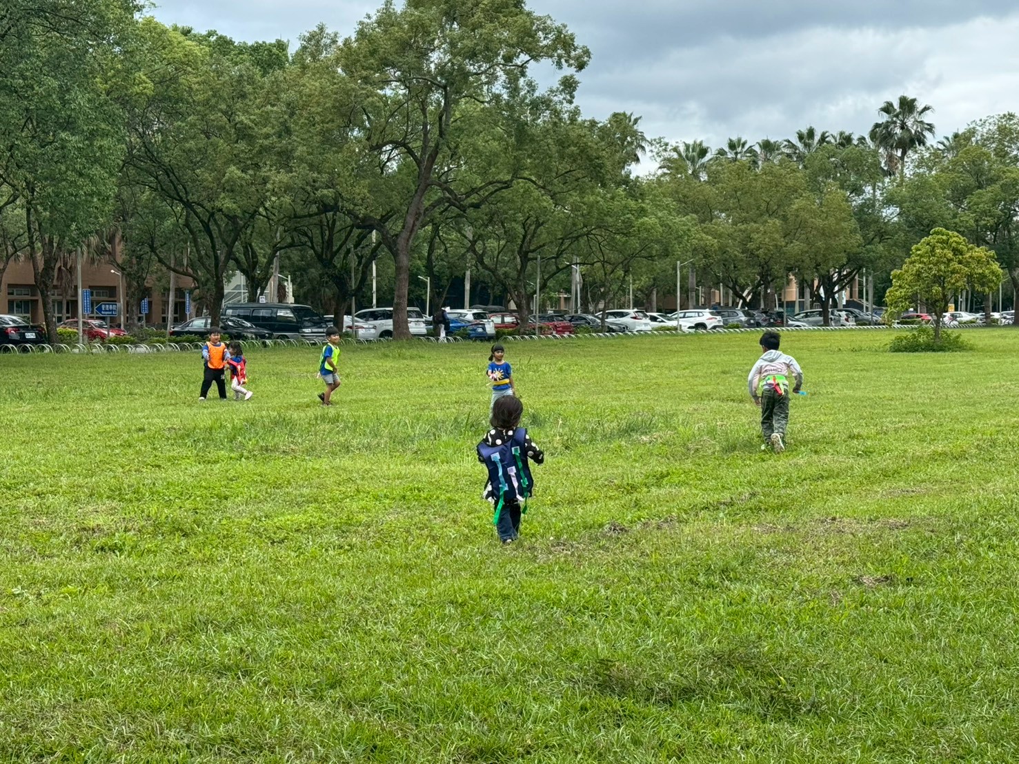 https://xc.hlc.edu.tw/~sulps_www/uploads/tadgallery/2026_05_27/5764_LINE_ALBUM_20260508 校外教學_260527_39.jpg 